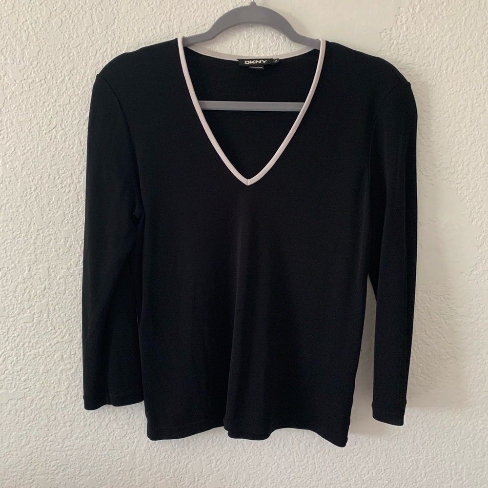 Vintage tight black tee